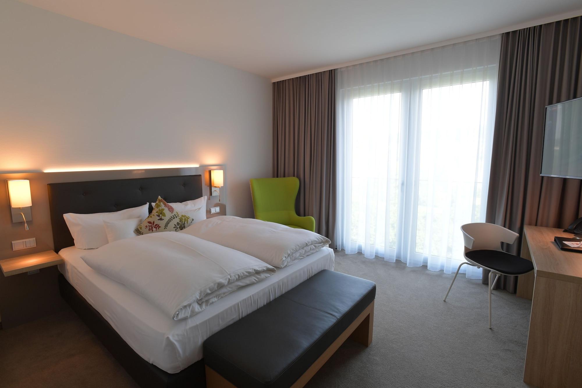 Best Western Queens Hotel Pforzheim-Niefern Exterior photo
