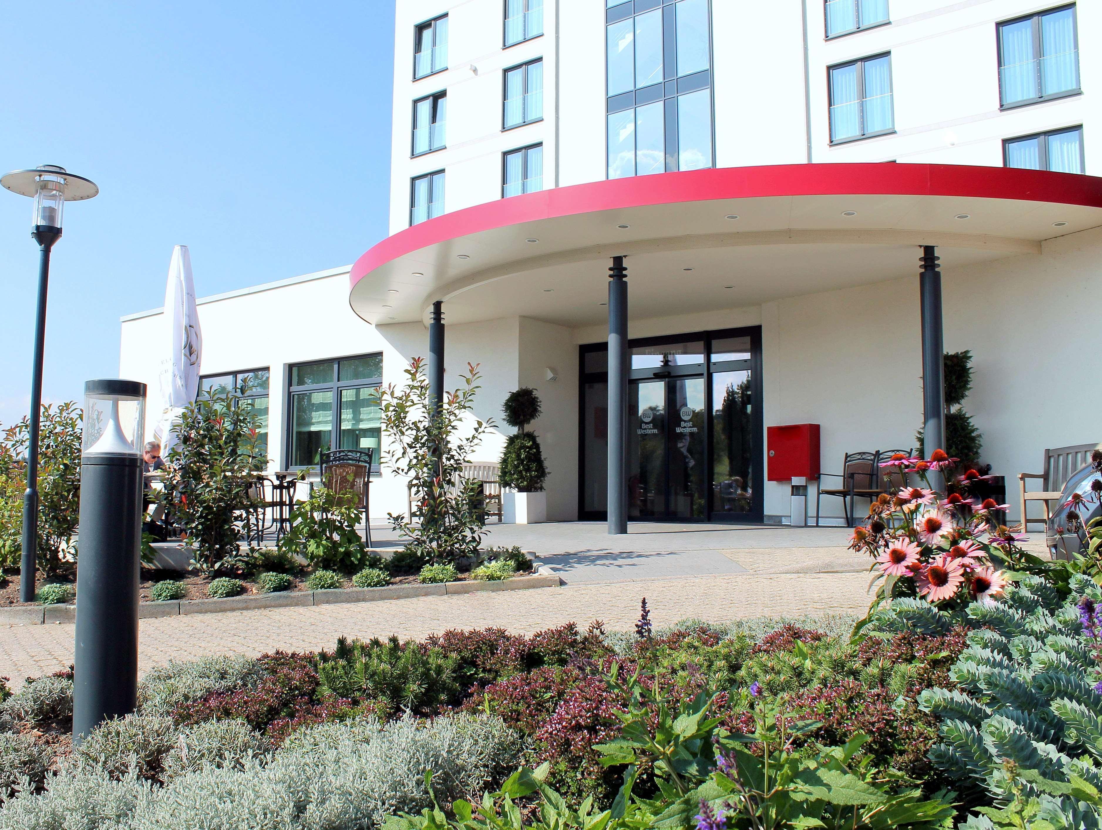 Best Western Queens Hotel Pforzheim-Niefern Exterior photo