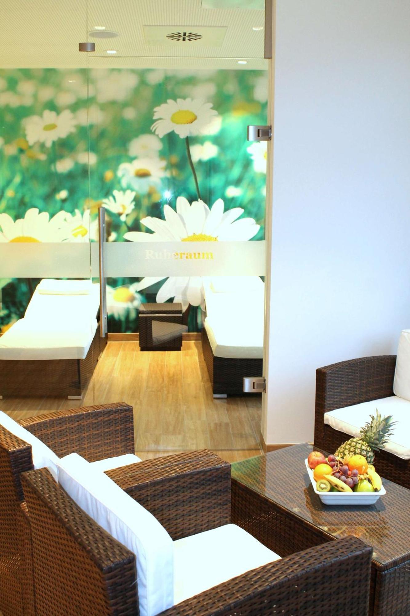 Best Western Queens Hotel Pforzheim-Niefern Exterior photo