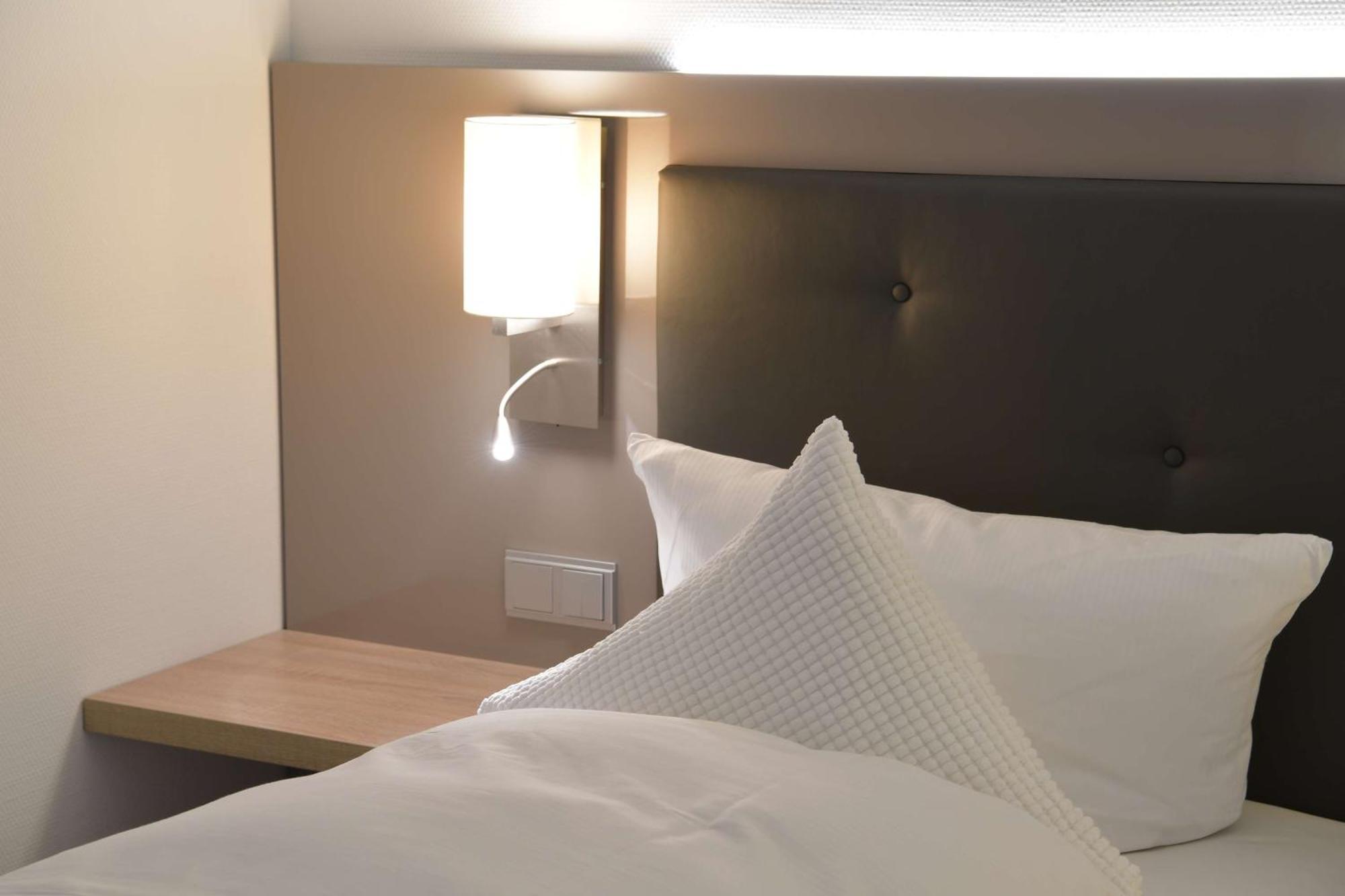 Best Western Queens Hotel Pforzheim-Niefern Exterior photo