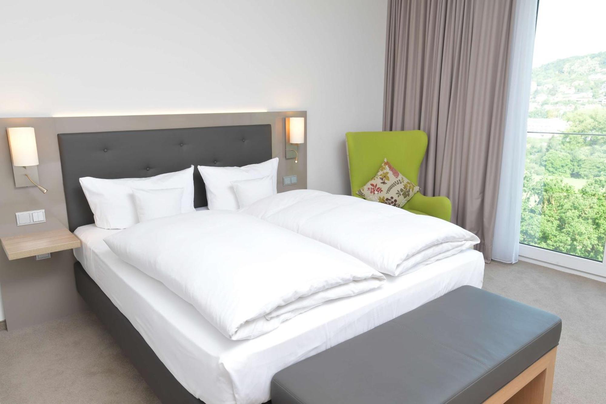 Best Western Queens Hotel Pforzheim-Niefern Exterior photo