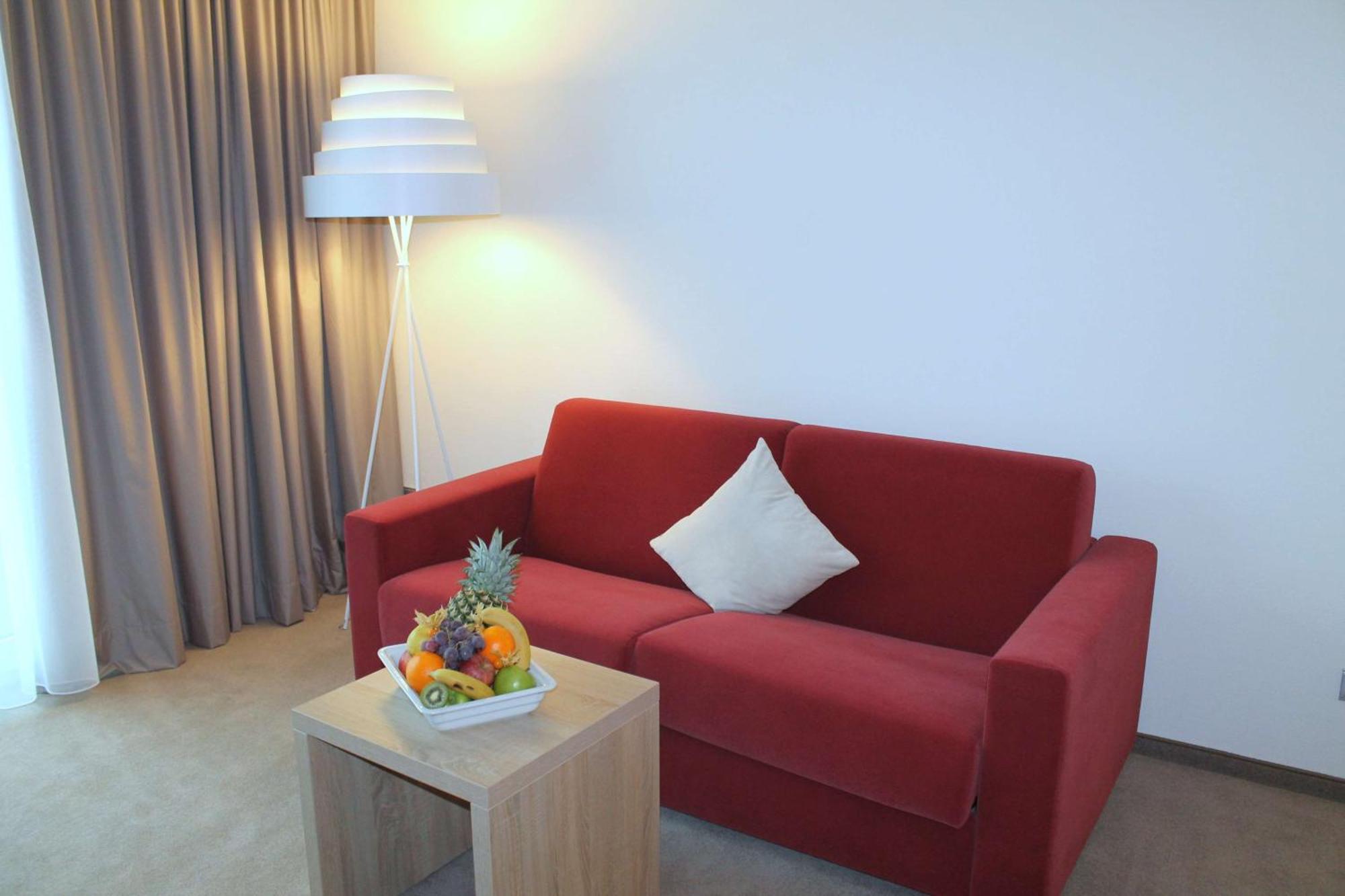 Best Western Queens Hotel Pforzheim-Niefern Exterior photo