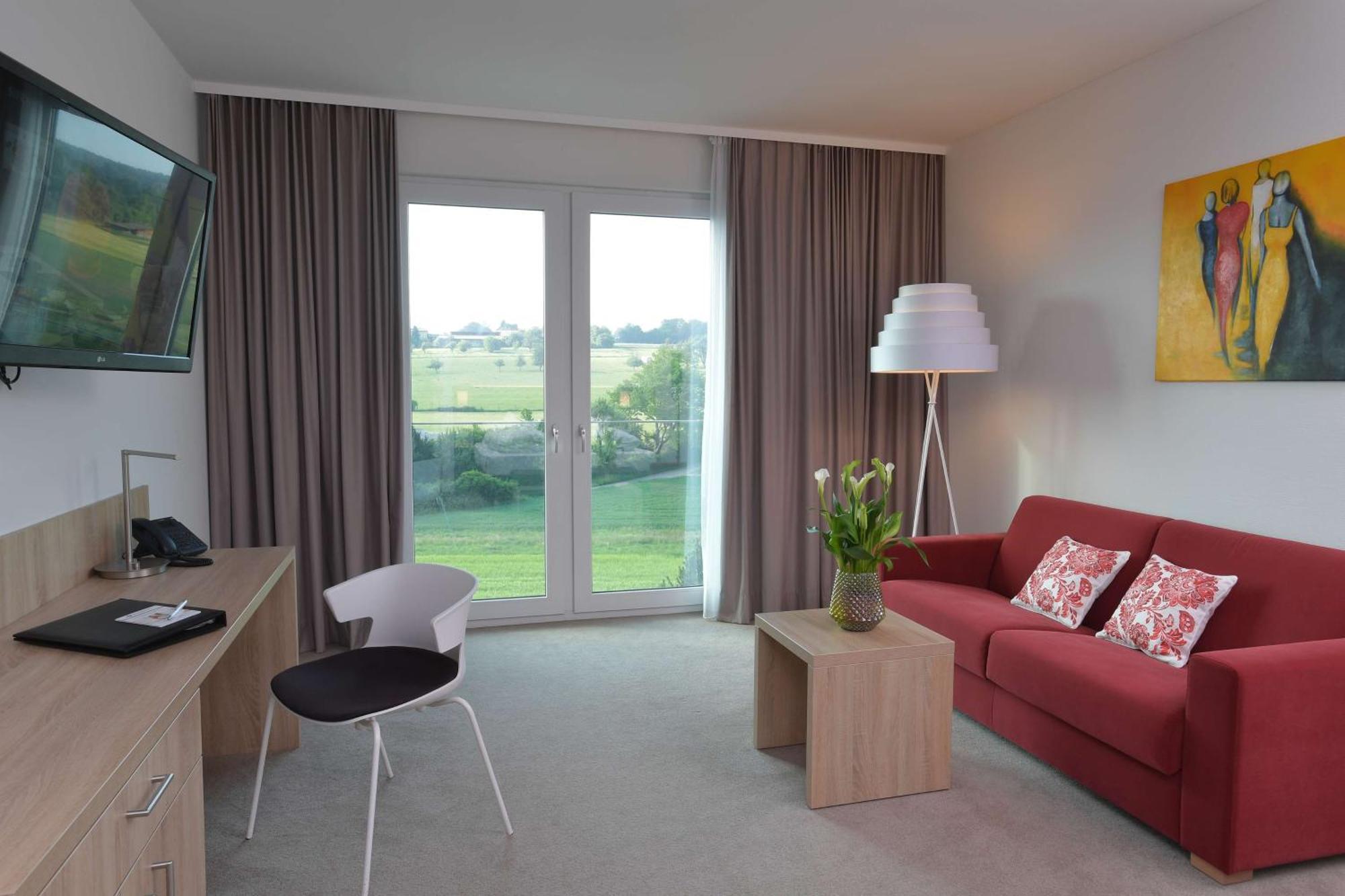 Best Western Queens Hotel Pforzheim-Niefern Exterior photo