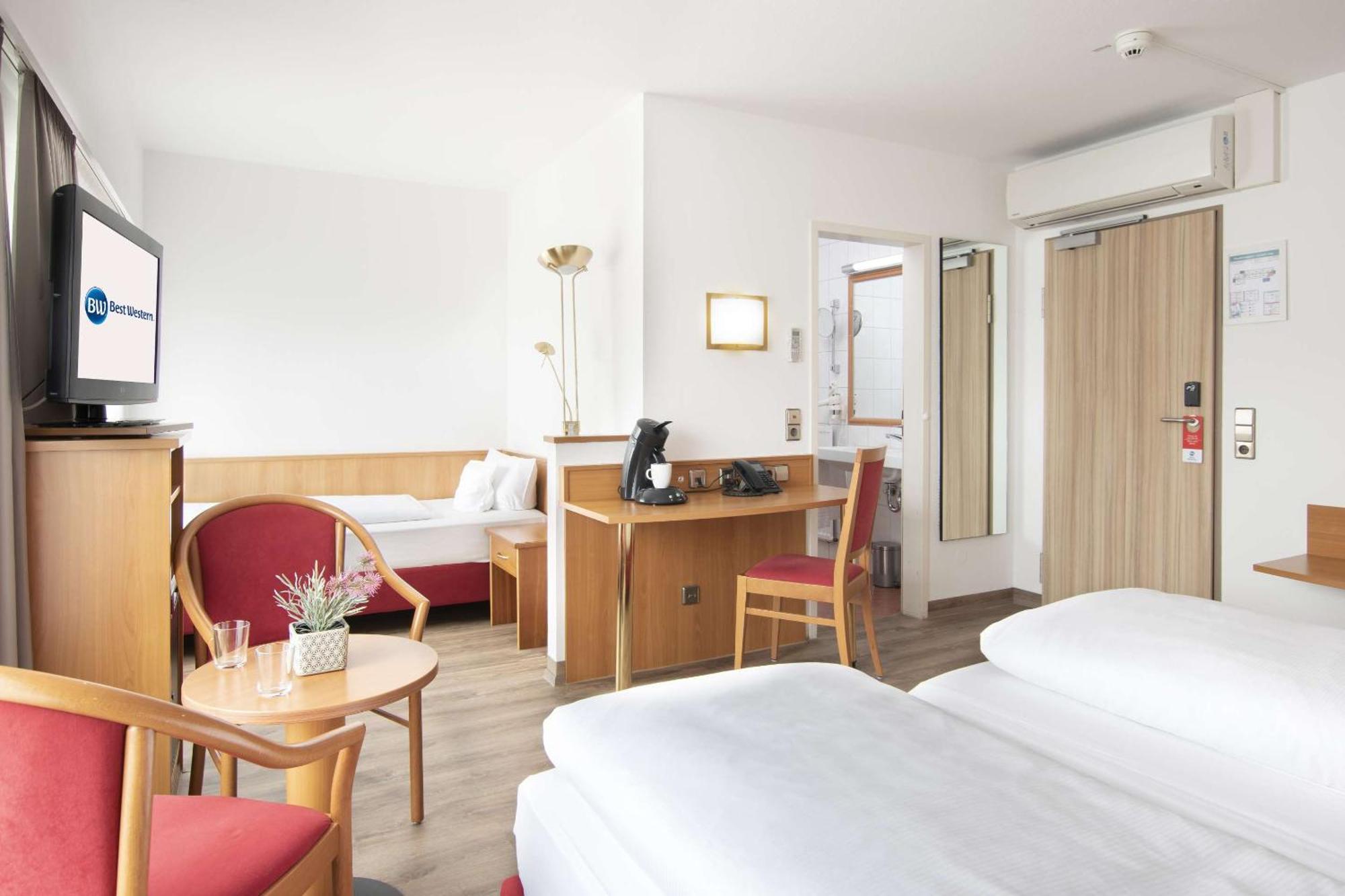 Best Western Queens Hotel Pforzheim-Niefern Exterior photo